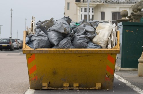 Professional flat clearance team in Forest Hill